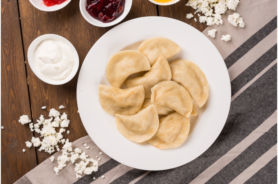 купить вареники с вишней замороженные - пироговая компания