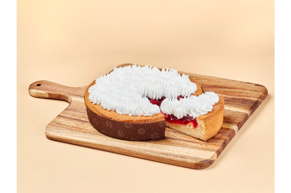 купить пирог с клубникой и сливками на песочном тесте - пироговая компания
