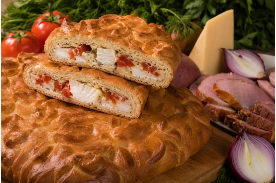 купить пирог с белой рыбой и овощами - пироговая компания