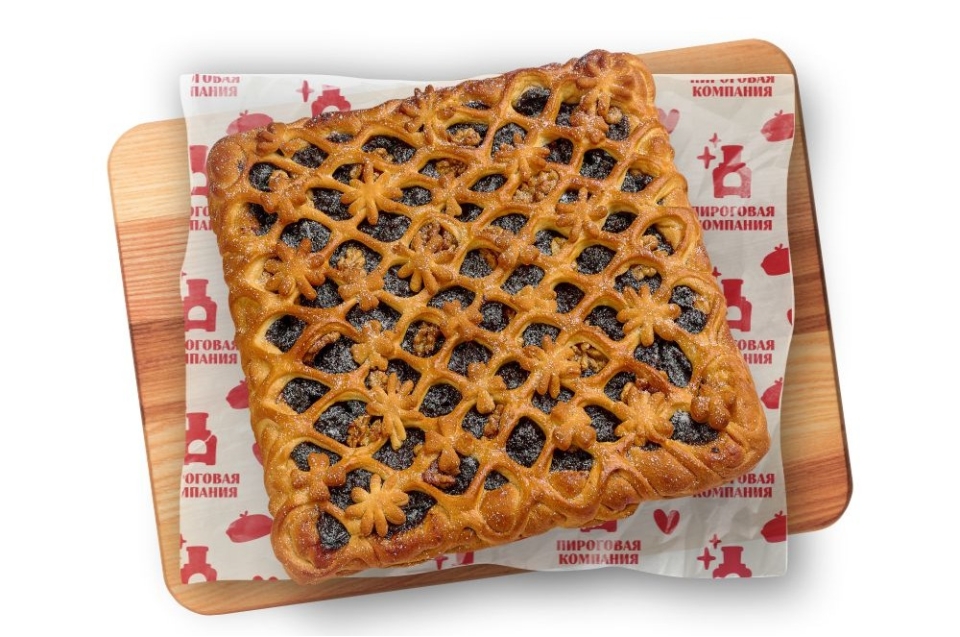 купить пирог с черносливом и грецким орехом - пироговая компания