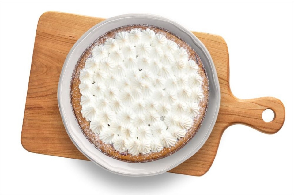 купить брусничный тарт с меренгой - пироговая компания